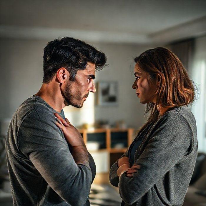 Imagem relacionada ao jogo de espelhos da manipulação